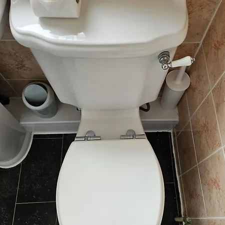Stylish 5-bed Retreat With Wifi - Near Uwe & Mod *