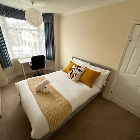 Stylish 5-bed Retreat With Wifi - Near Uwe & Mod * Bristol